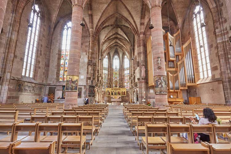 Frauenkirche Nürnberg, Innenraum